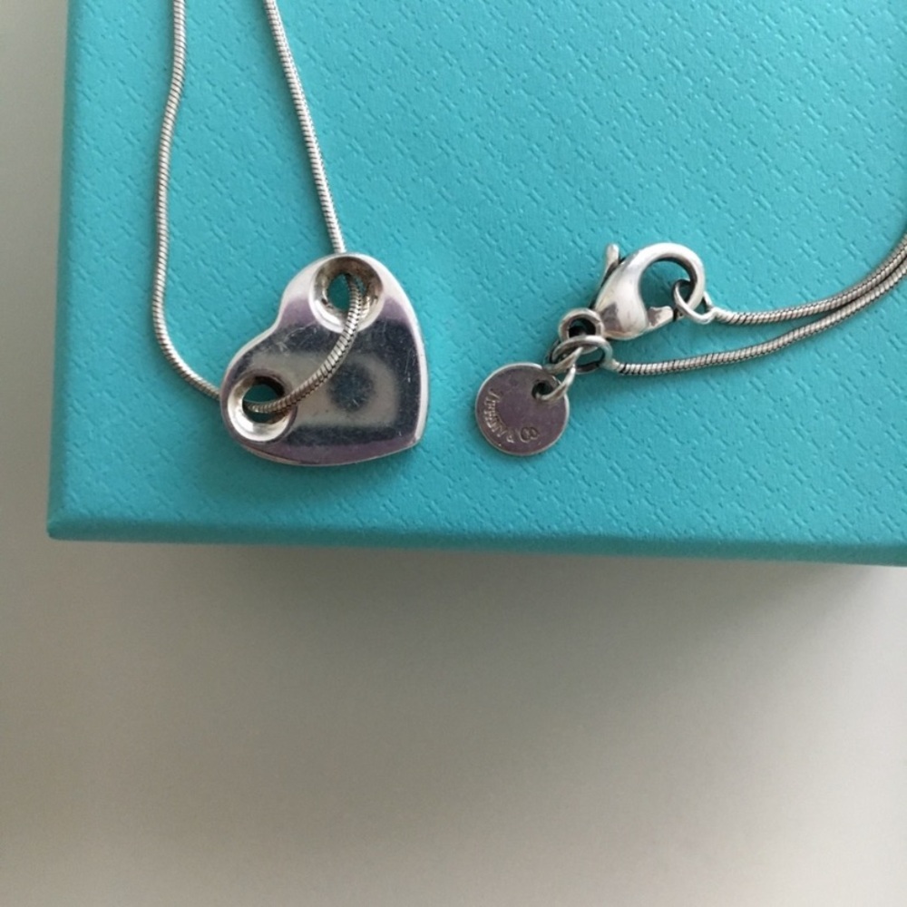 SOLD Tiffany & Co. Sliding Heart Necklace - Picture 3 of 5
